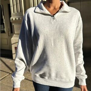 Brandy Melville Missy half zip sweatshirt! Grey, S/M.